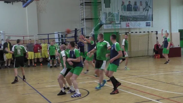 Zdjęcia z drugiego dnia I Mistrzostw SG w Koszykówce
