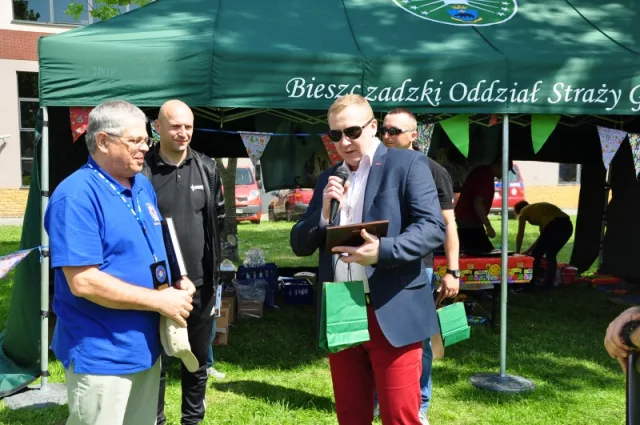 Zdjęcia z pikniku dla dzieci z okazji święta SG