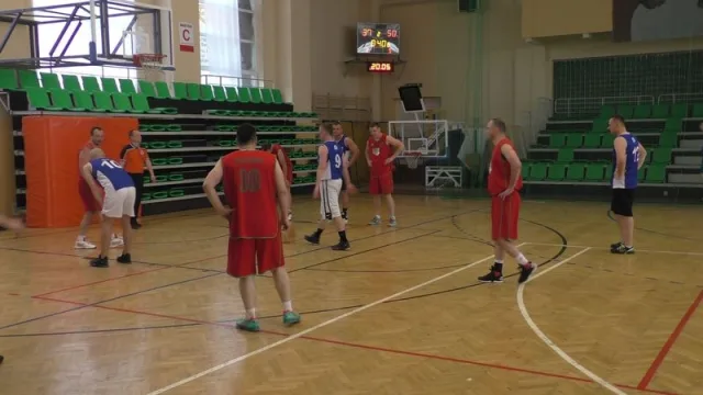 Zdjęcia z pierwszego dnia I Mistrzostw SG w Koszykówce