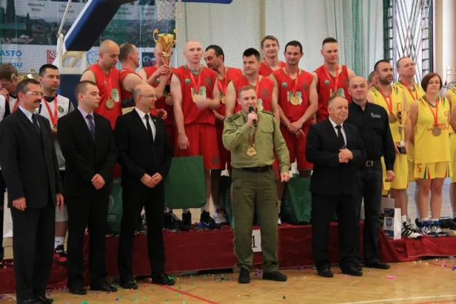 Zdjęcia z trzeciego dnia I Mistrzostw SG w Koszykówce