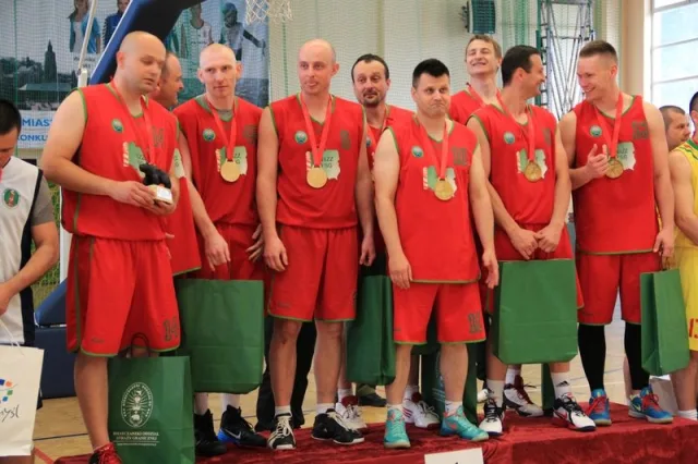 Zdjęcia z trzeciego dnia I Mistrzostw SG w Koszykówce